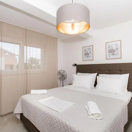 Apartments Villa Ljubas * Srima