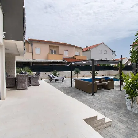 Apartments Villa Ljubas * Srima