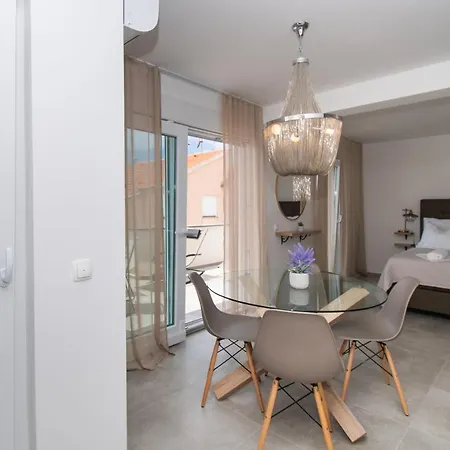 Apartments Villa Ljubas *